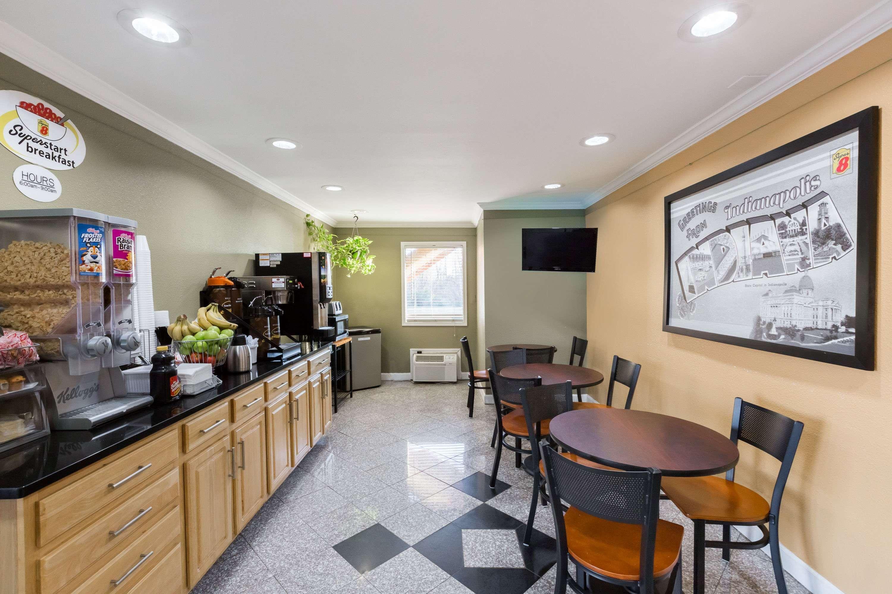 Super 8 By Wyndham Indianapolis-Southport Rd Motel Ngoại thất bức ảnh